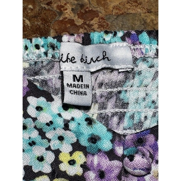 White Birch Los Angeles Women’s Floral Tank Top Size Medium - Picture 4 of 8